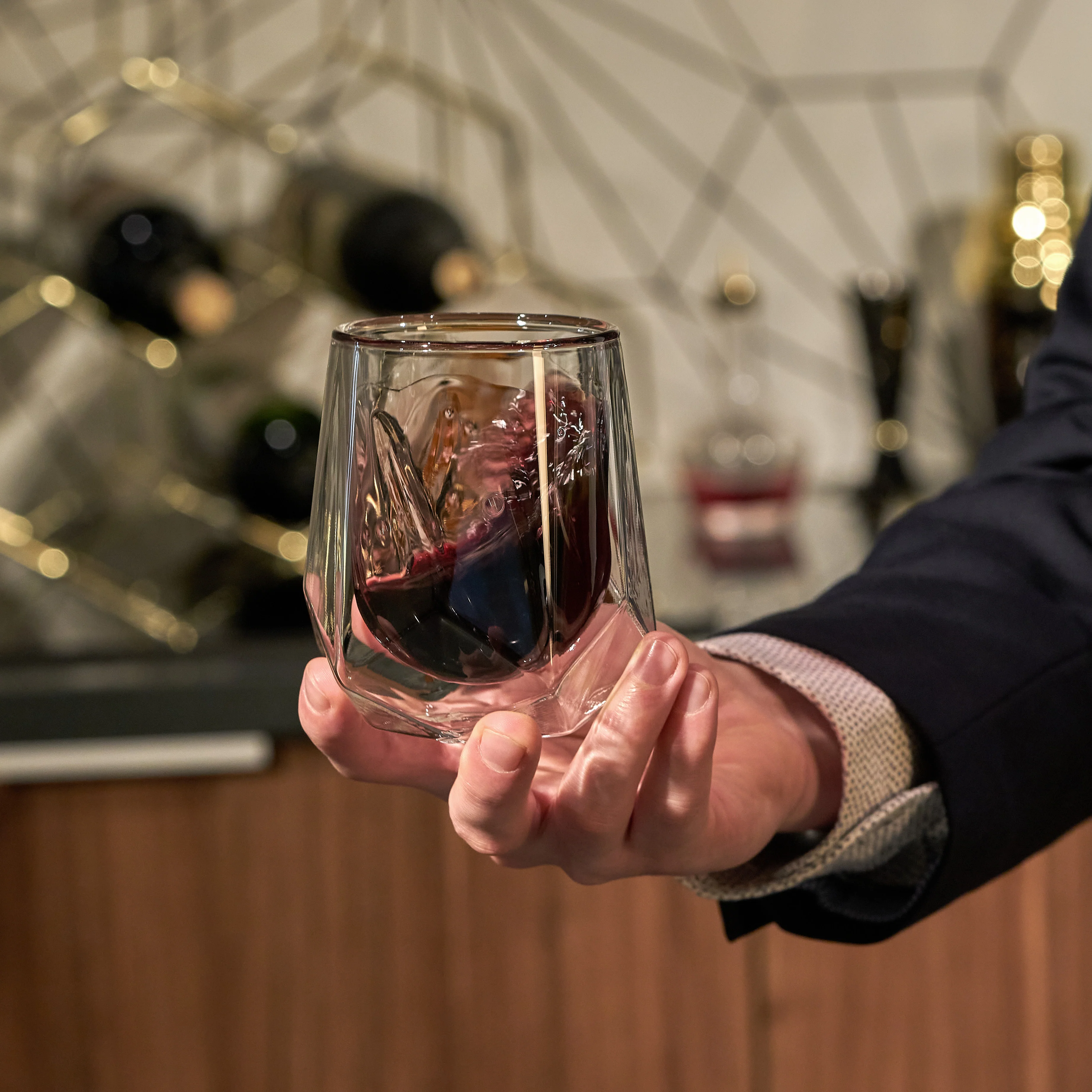 Alchemi Aerating Wine Tasting Glass - Image 3